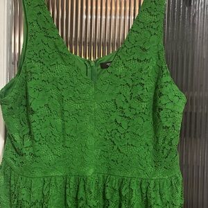 Simply Vera Vera Wang Vibrant Green Lace Dress
